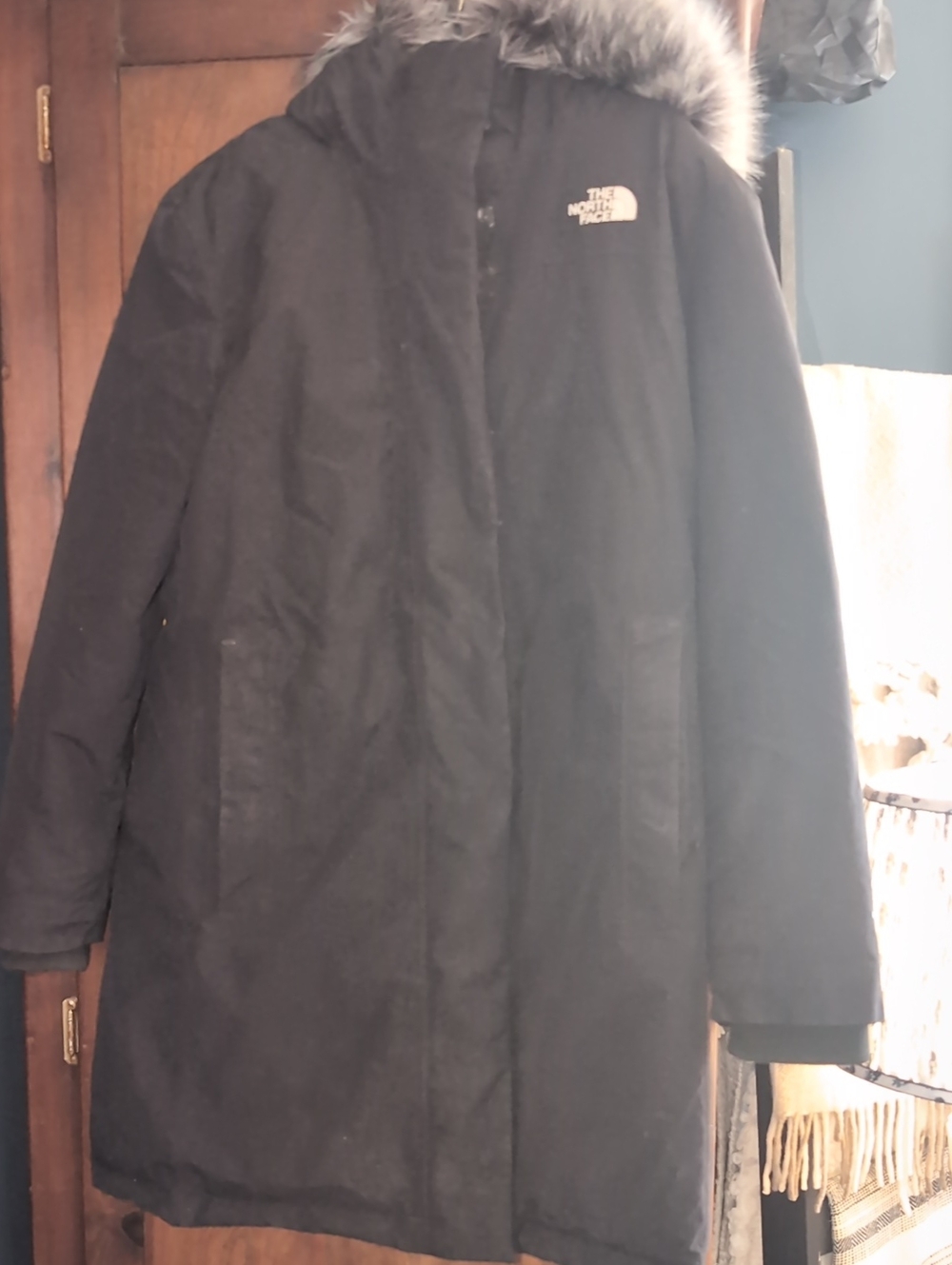 The North Face Black Women's Insulated Parka with Faux-Fur Trim